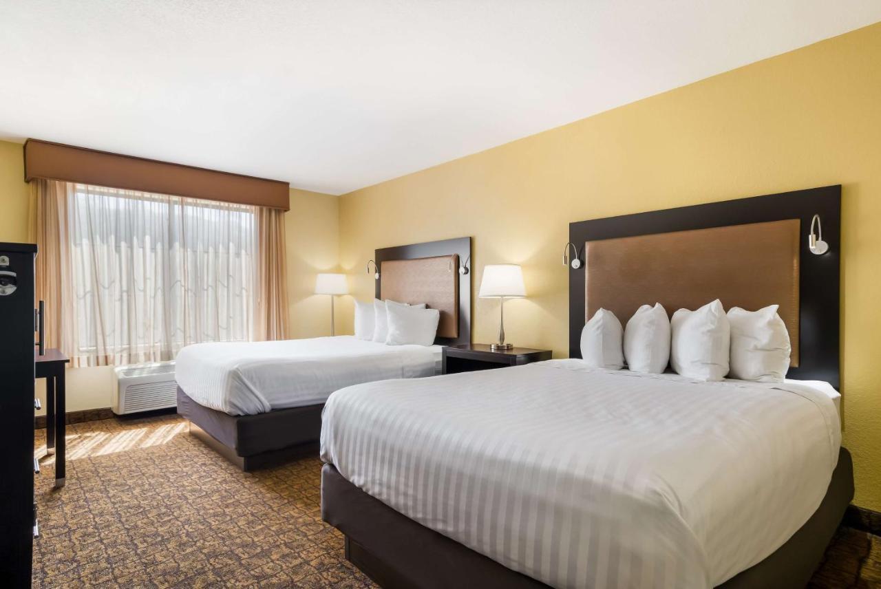 Best Western Escondido Hotel Exterior photo